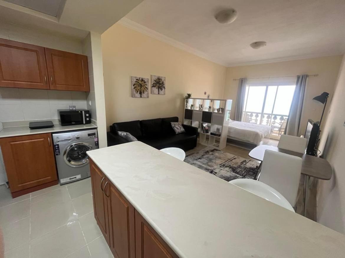 Beach Front Escape Lejlighed Ras al-Khaimah Eksteriør billede