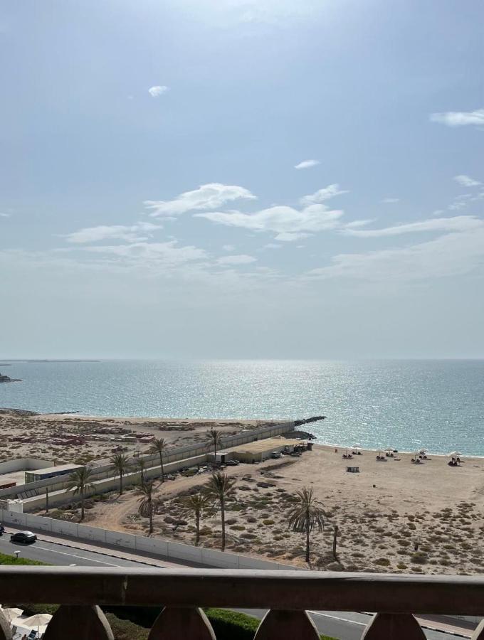 Beach Front Escape Lejlighed Ras al-Khaimah Eksteriør billede
