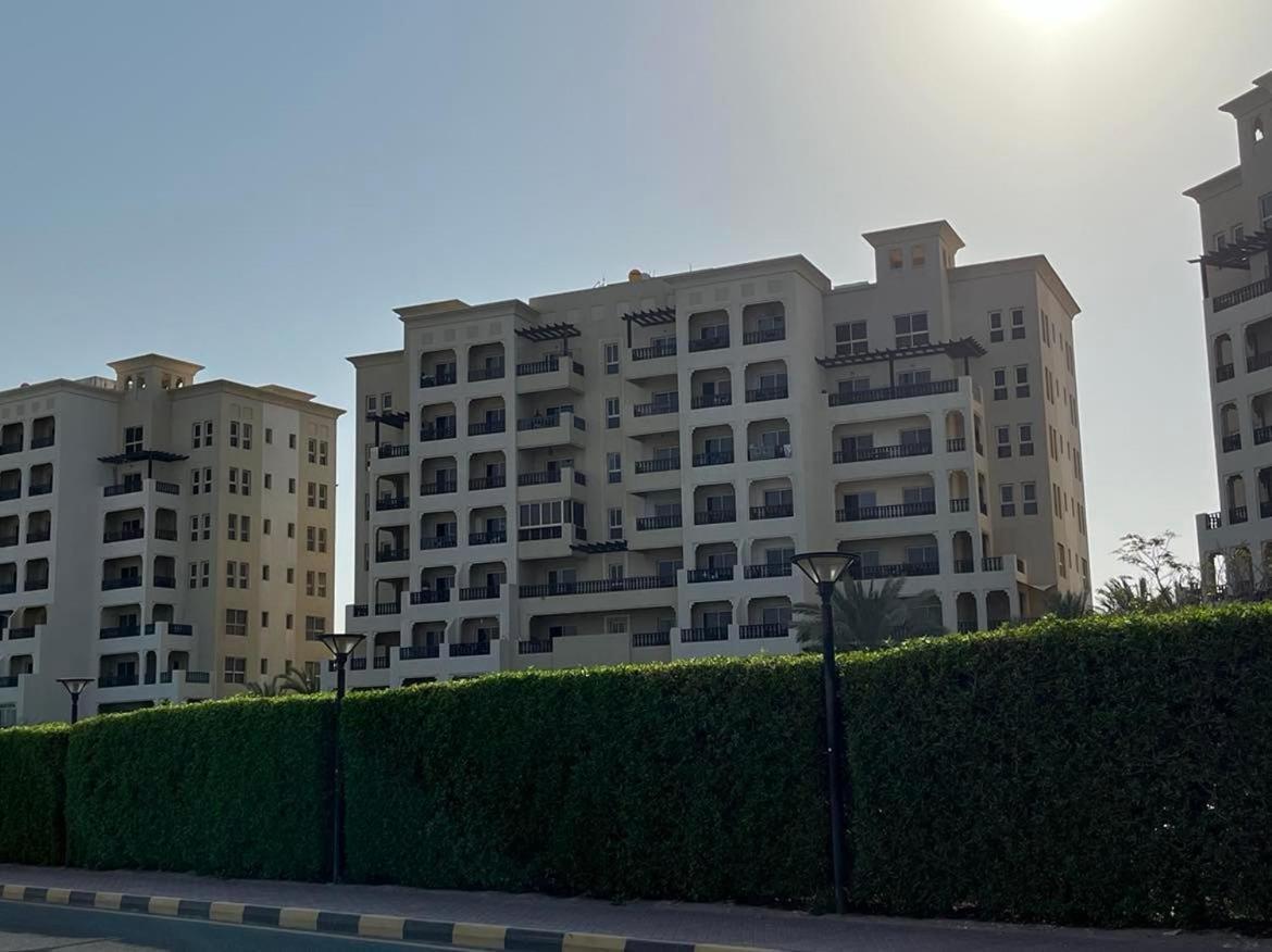 Beach Front Escape Lejlighed Ras al-Khaimah Eksteriør billede